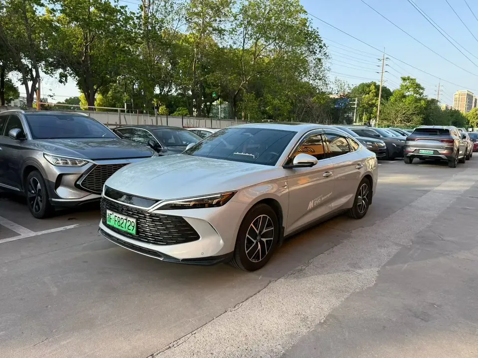 BYD Qin L DM 2024