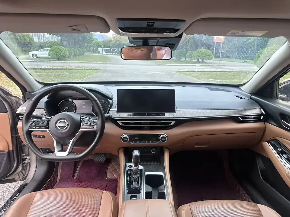 Nissan Altima 2.0L XL-Upr Premium Edition 2024 — миниатюра 5