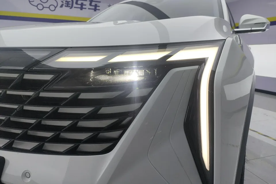 Geely Atlas L Boyue L 2023 1.5TD DCT Premium Edition 2024 — миниатюра 4