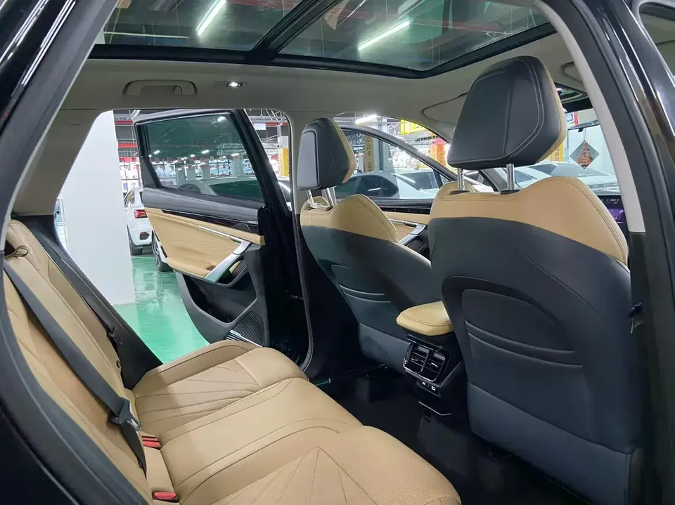 Geely Atlas L Boyue L 2023 1.5TD DCT Premium Edition 2024 — миниатюра 4