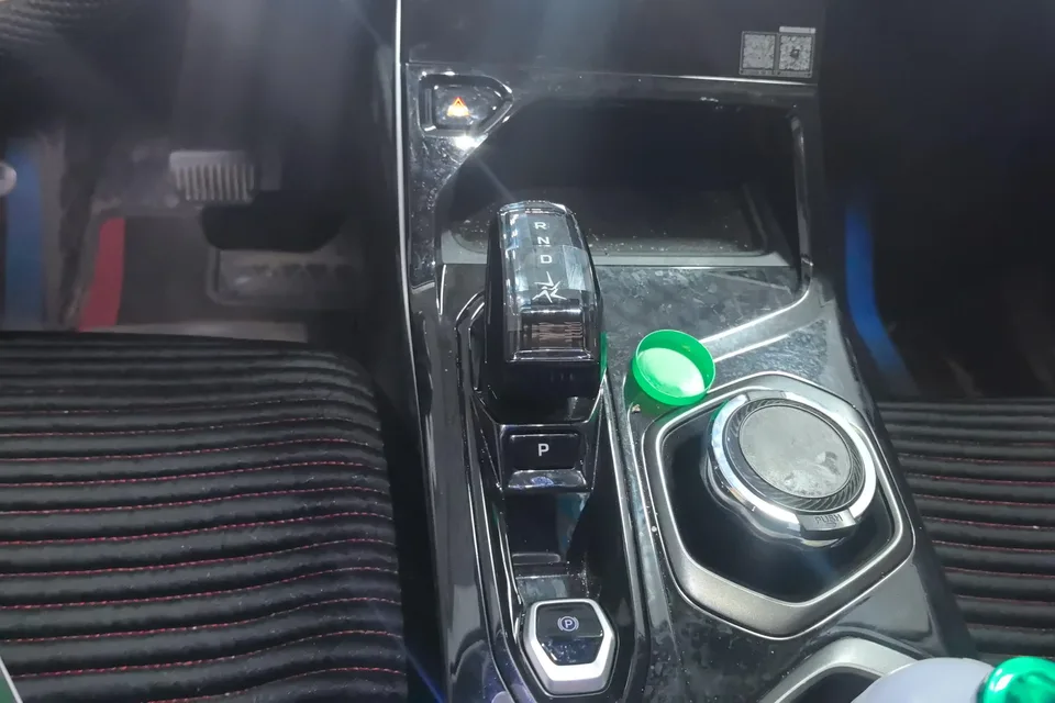 Geely Atlas L Boyue L 2023 1.5TD DCT Premium Edition 2024 — миниатюра 3