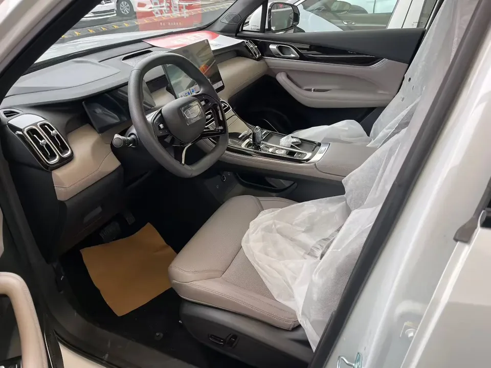 Geely Atlas L fourth generation 1.5TD DCT starts 2026 — миниатюра 3