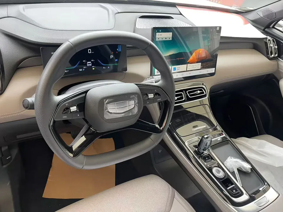 Geely Atlas L fourth generation 1.5TD DCT starts 2026 — миниатюра 5