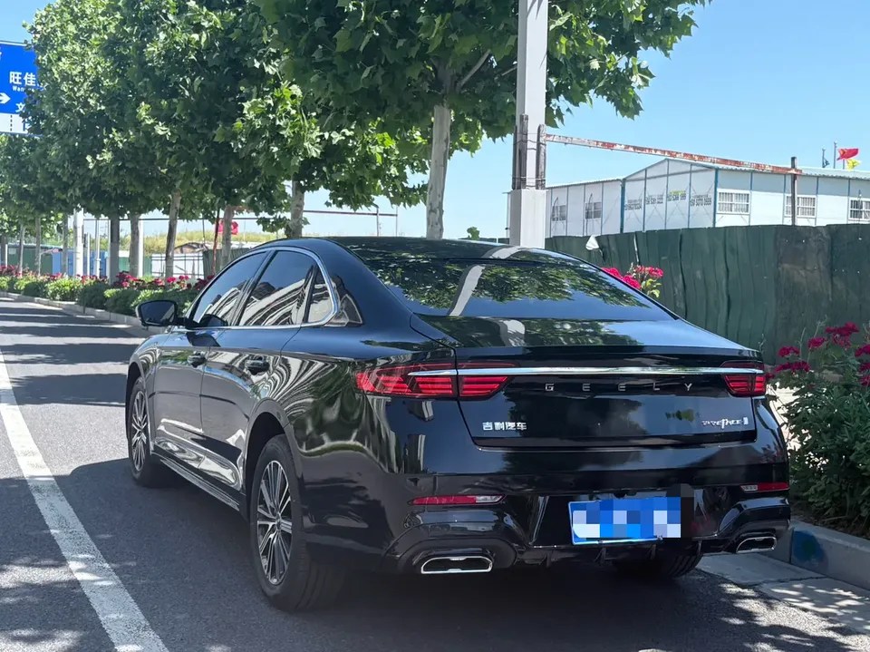 Geely Xing Rui Xingrui 2026 1.5T Dongfang Yao Fuyao Edition 2026 — миниатюра 4