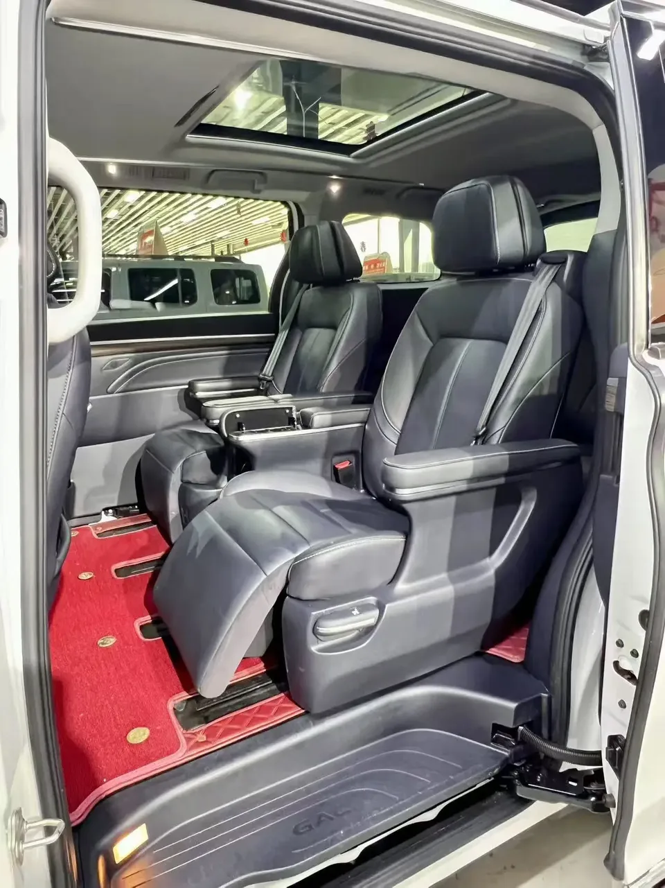 GAC Trumpchi M8 Trumpchi M8 2021 Lead Show Series 390T Extreme Edition 2022 — миниатюра 3