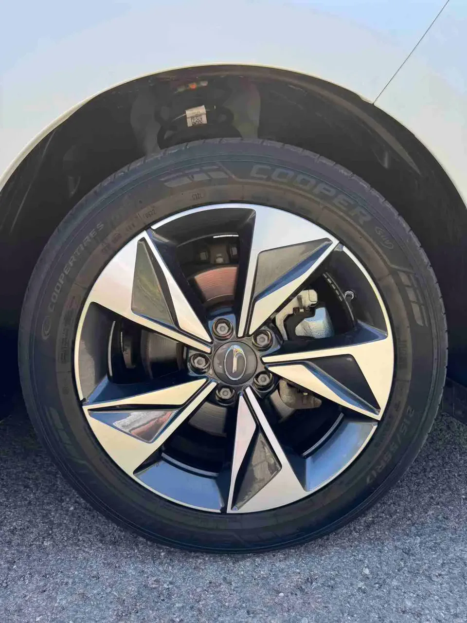 GAC Trumpchi M6 Pro 270T Automatic Deluxe Edition 2022 — миниатюра 4