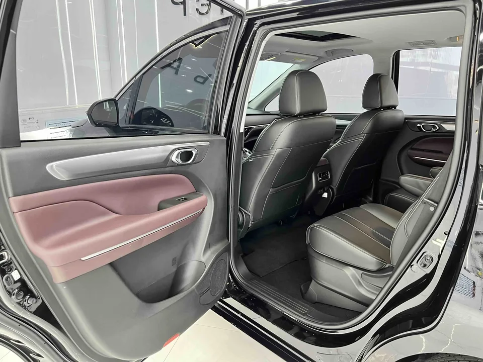 GAC Trumpchi M6 Pro 270T AT Deluxe Edition 2023 — миниатюра 5