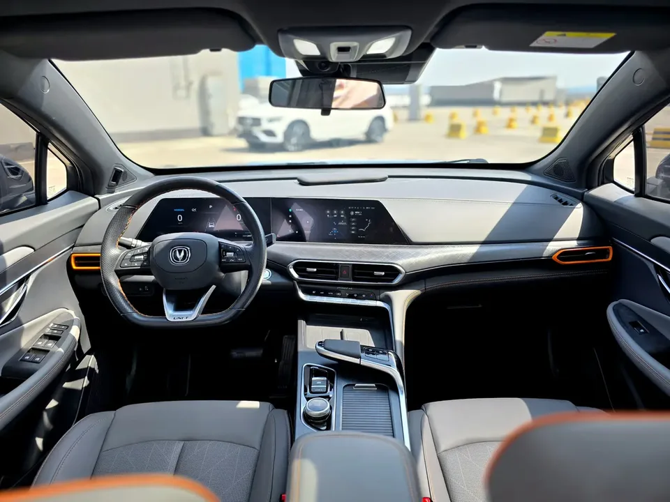 Changan UNI-T Changan UNI-T 2022 1.5T Excellence Edition 2022 — миниатюра 3