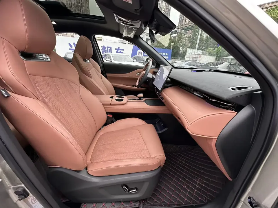 Changan Uni-Z Changan UNI-Z 2025 1.5T DCT Premium Edition 2024 — миниатюра 5