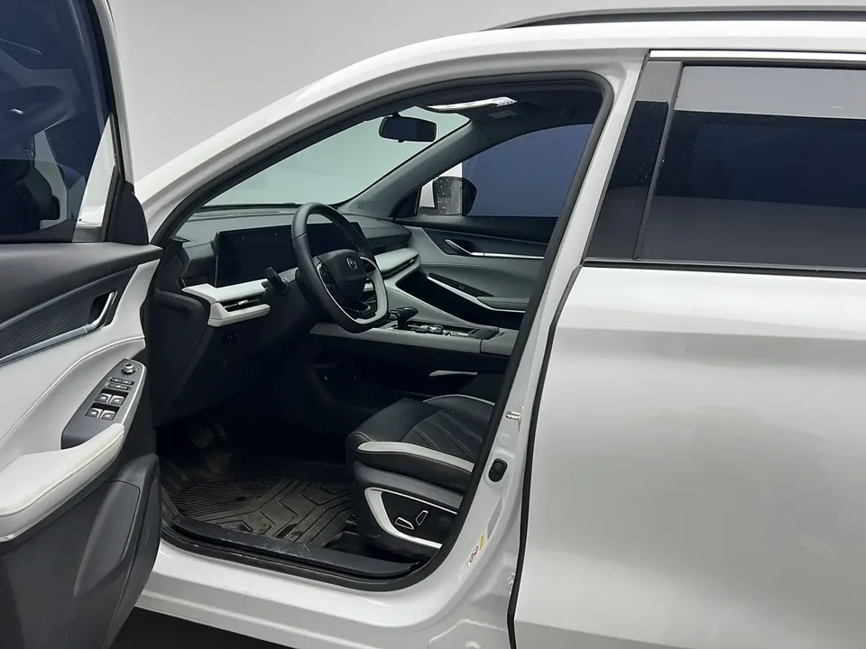 Changan CS75PLUS third generation 1.5T automatic premium model 2024 — миниатюра 4