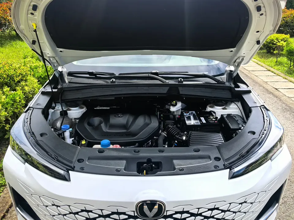 Changan CS55 Plus CS55 PLUS 2024 Changan CS55 PLUS 2024 third generation 1.5T DCT Excellence Edition 2024 — thumbnail 3