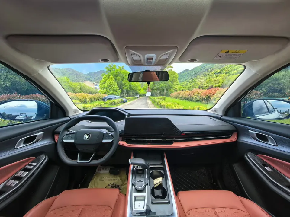 Changan CS55 Plus CS55 PLUS 2024 Changan CS55 PLUS 2024 third generation 1.5T DCT Excellence Edition 2024 — thumbnail 4