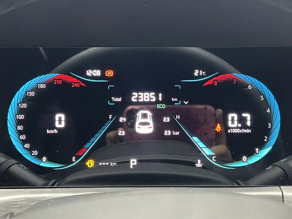 Changan CS35 Plus Blue Whale NE 1.4T DCT luxury model 2023 — миниатюра 3