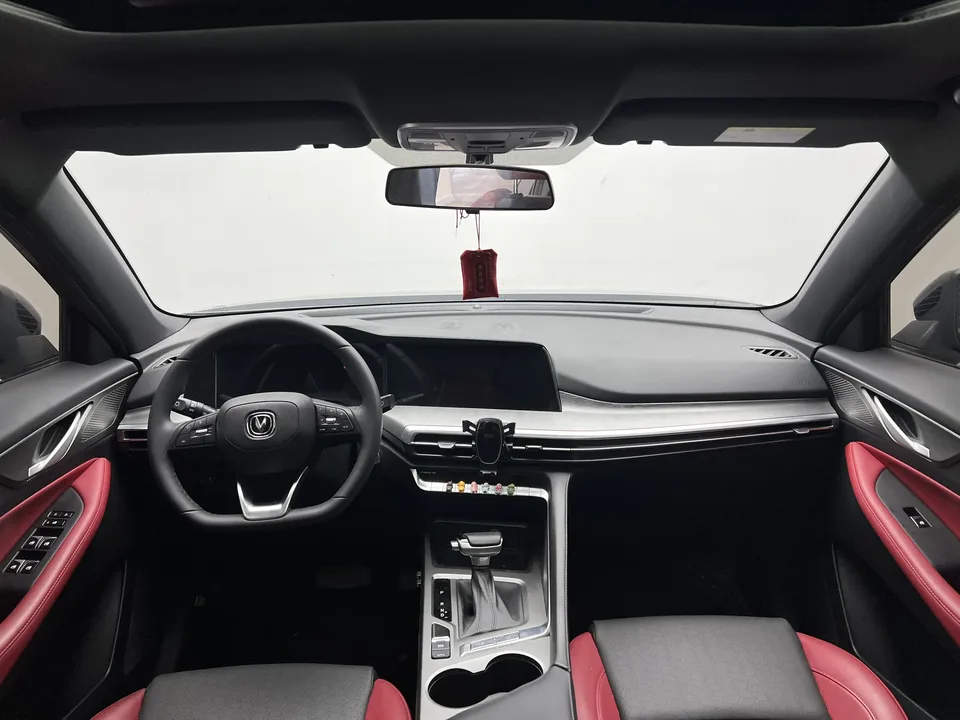 Changan CS35 Plus Blue Whale NE 1.4T DCT luxury model 2023 — миниатюра 5