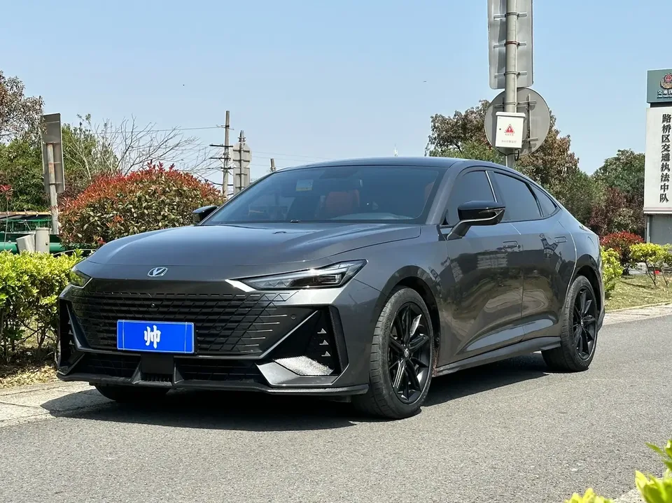 Changan UNI-V 2023