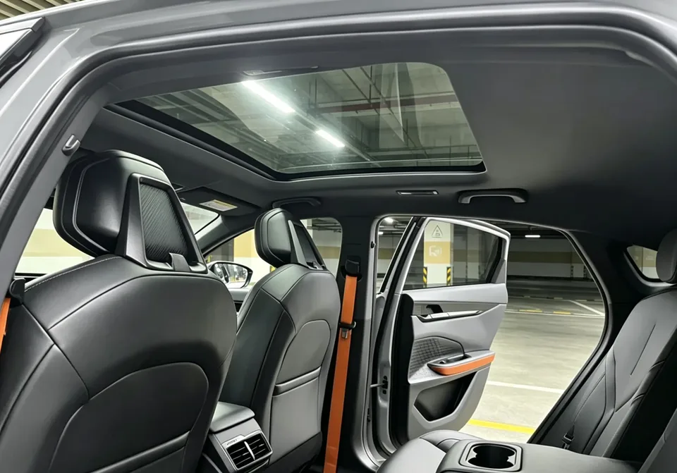 Changan UNI-V UNI-V 2022 1.5T Premium Edition 2022 — миниатюра 3