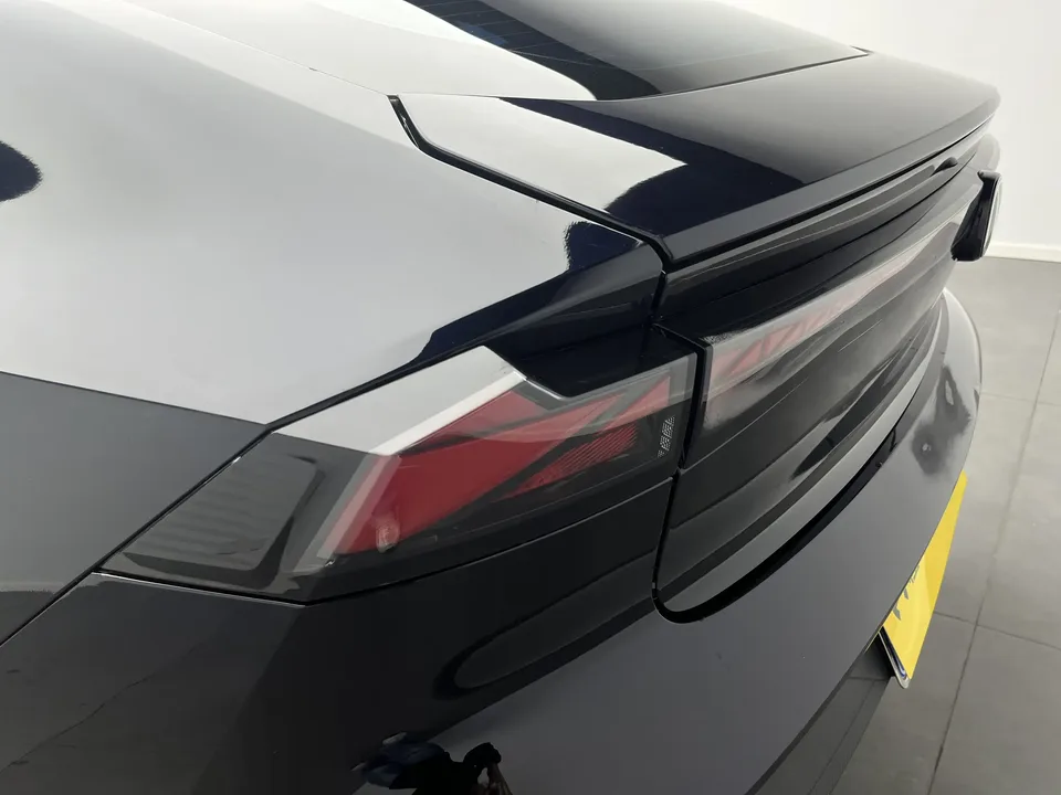 Changan UNI-V Changan UNI-V 2022 1.5T Premium 2023 — thumbnail 3