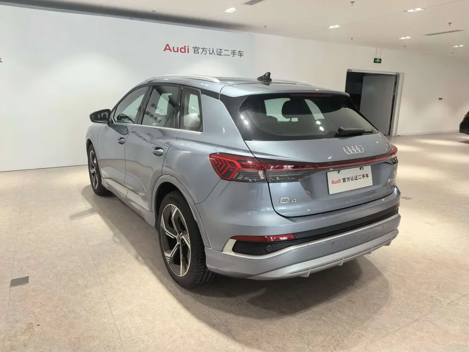 Audi Q4 e-tron Audi Q4 e-tron 2024 40 e-tron Creative Edition 2025 — миниатюра 2