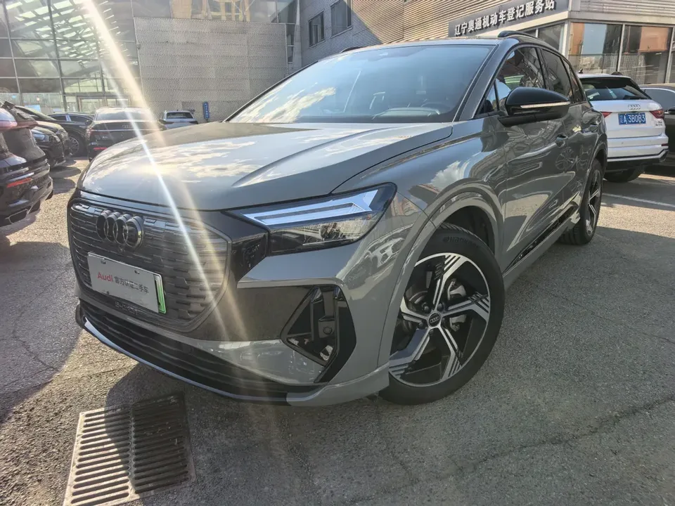 Audi Q4 e-tron 2024