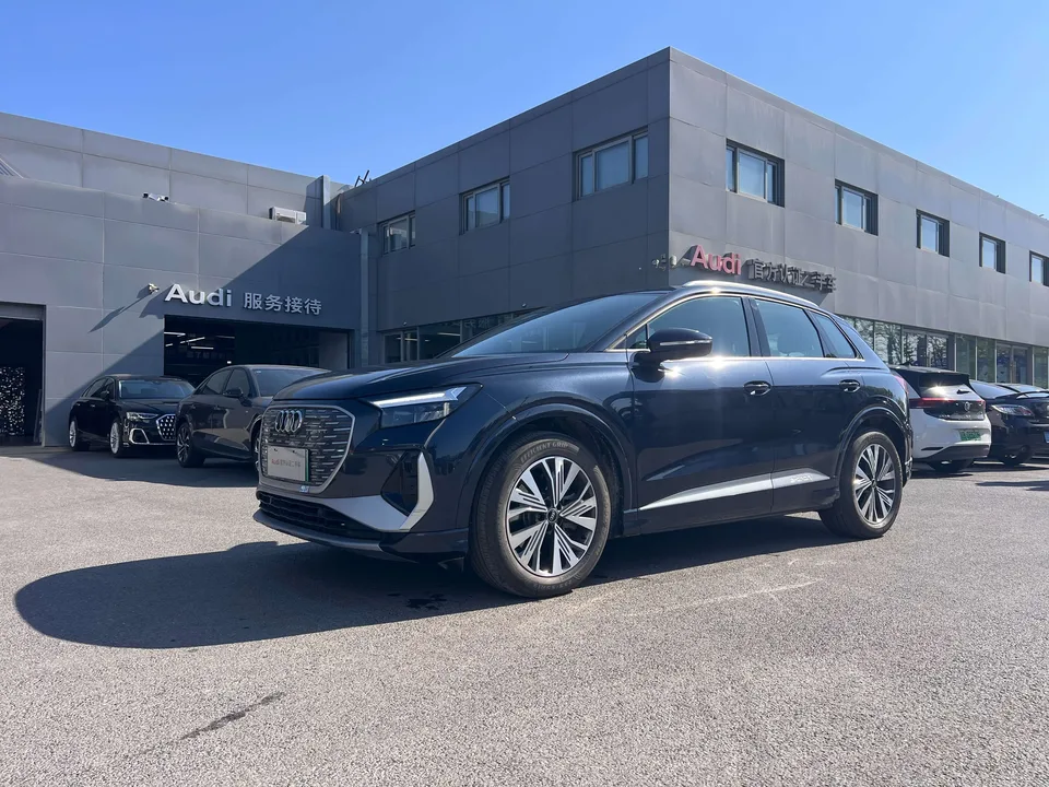Audi Q4 e-tron 2025