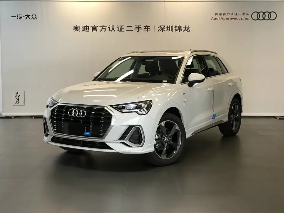 Audi Q3 35 TFSI Fashion Dynamic Edition (1.5T) 2023 — фото 1, купить с доставкой в Москву