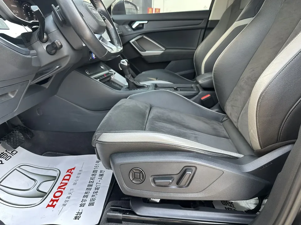 Audi Q3 Audi Q3 2022 35 TFSI Fashionable and Dynamic 2022 — миниатюра 4