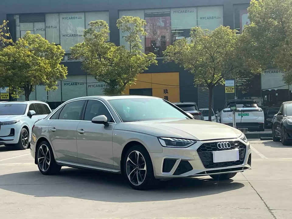 Audi a4 l 2024