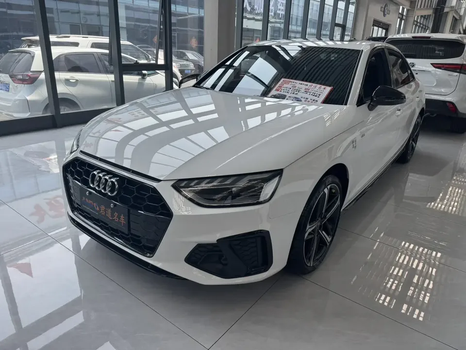 Audi a4 l 2025