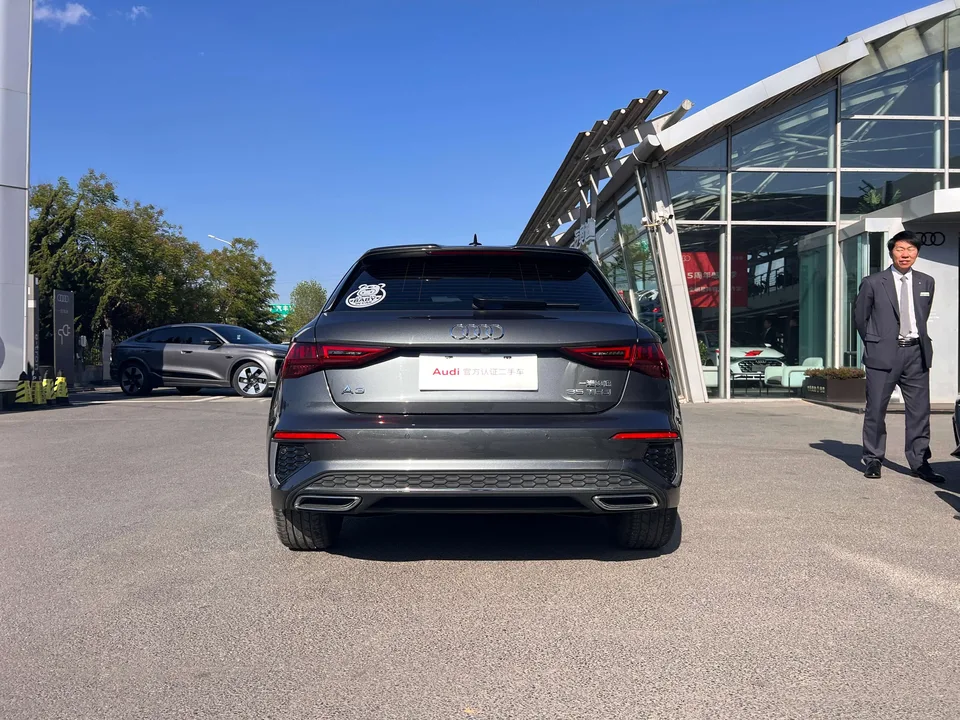Audi A3 Sportback 35 TFSI stylish and sporty 2024 — миниатюра 4