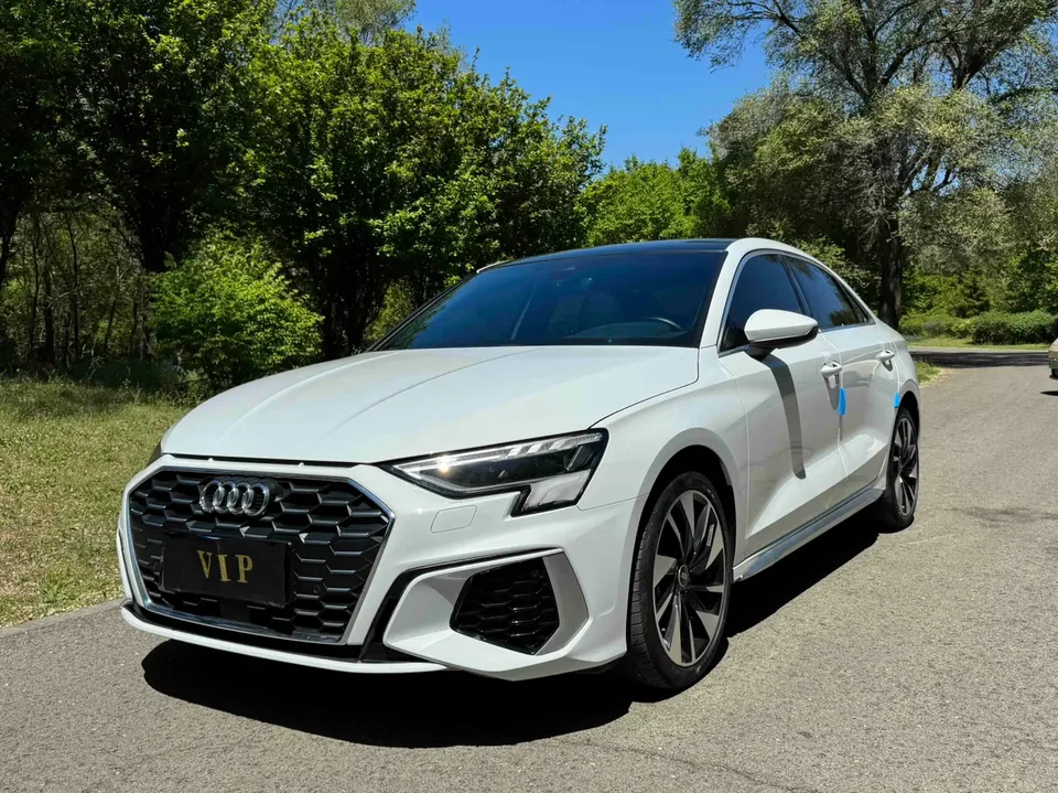 Audi A3 facelift A3L Limousine 35 TFSI stylish and sporty 2023 — фото 1, купить с доставкой в Москву