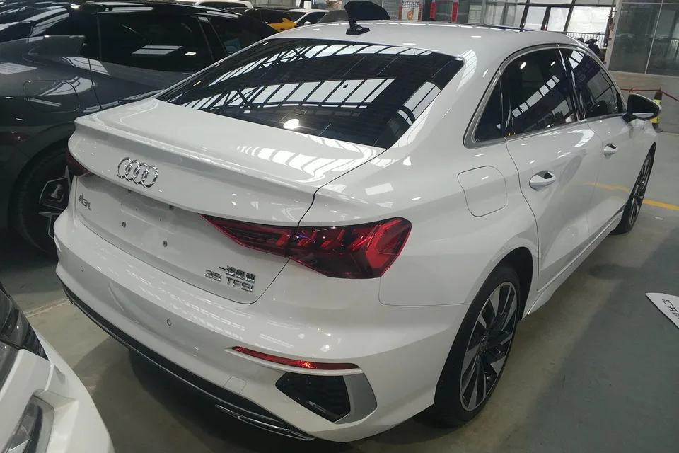 Audi A3 facelift A3L Limousine 35 TFSI stylish and sporty 2023 — миниатюра 3