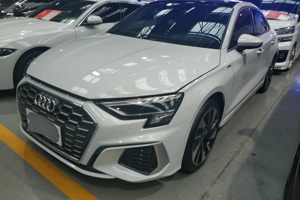 Audi A3 facelift A3L Limousine 35 TFSI stylish and sporty 2023 — фото 1, купить с доставкой в Москву