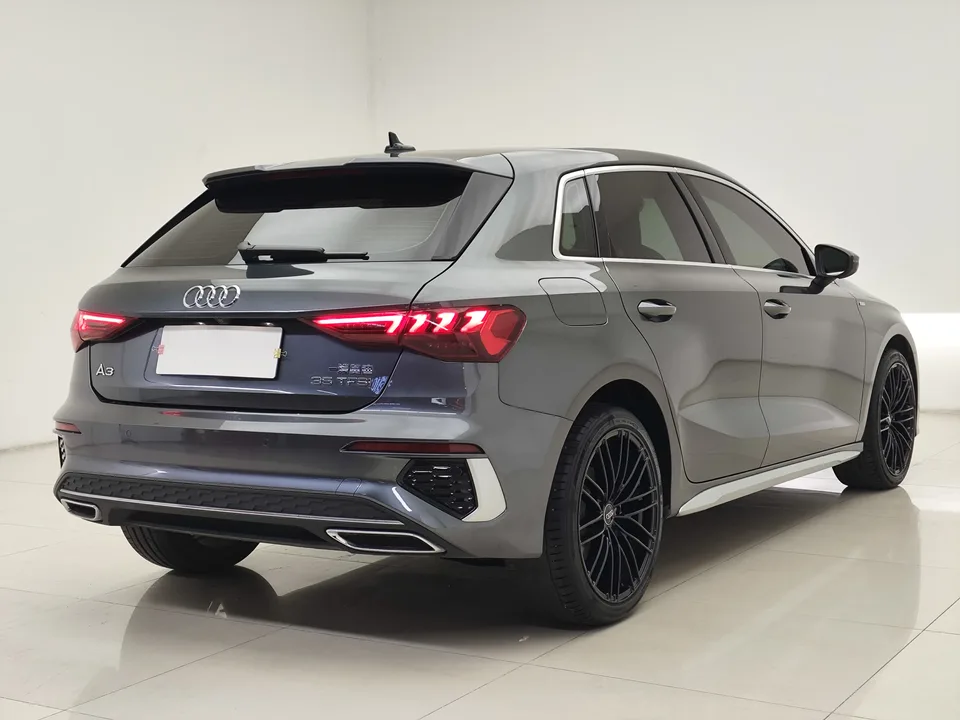 Audi A3 facelift Sportback 35 TFSI stylish and sporty 2023 — миниатюра 2