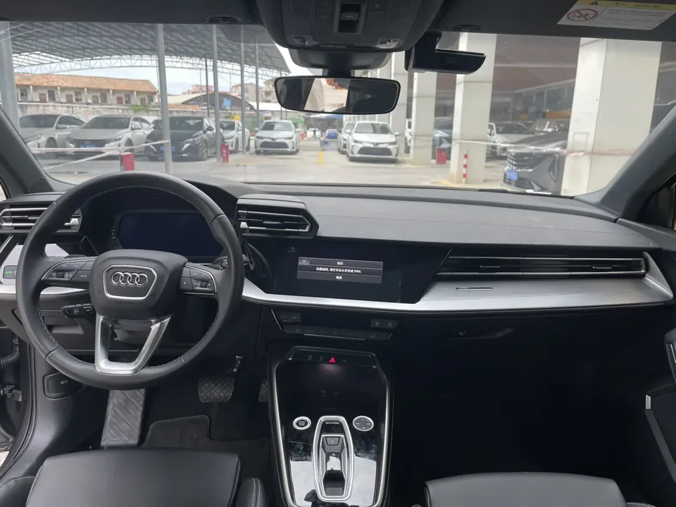 Audi A3 Audi A3 2025 A3L Limousine 35 TFSI Flying Joy Edition 2025 — миниатюра 5