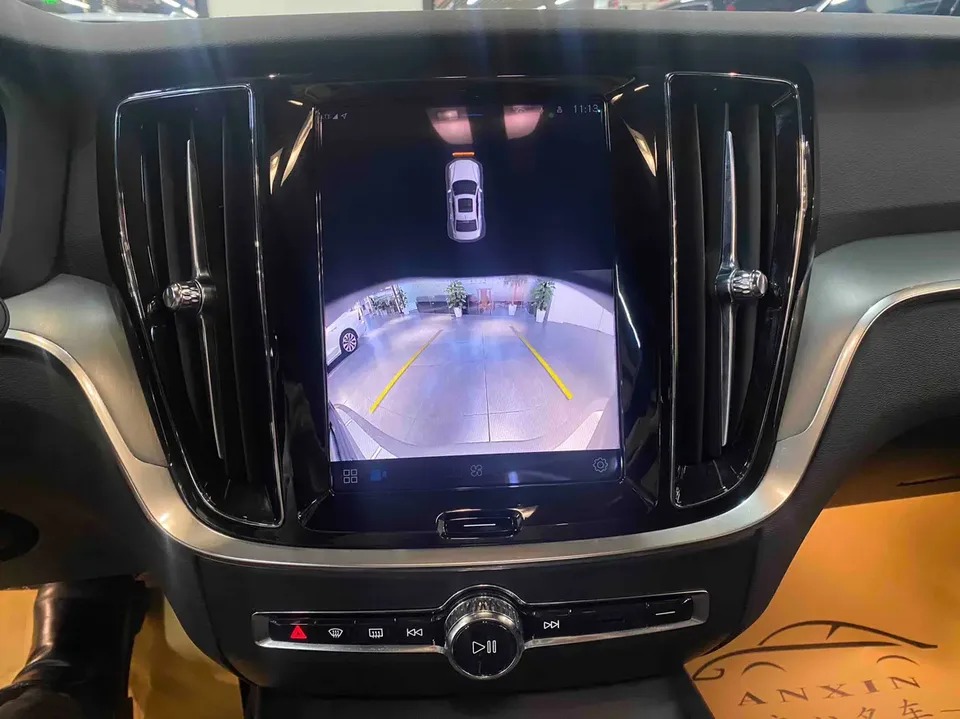 Volvo S60 Volvo S60 2025 B4 Zhiyi Luxury Edition 2025 — миниатюра 3