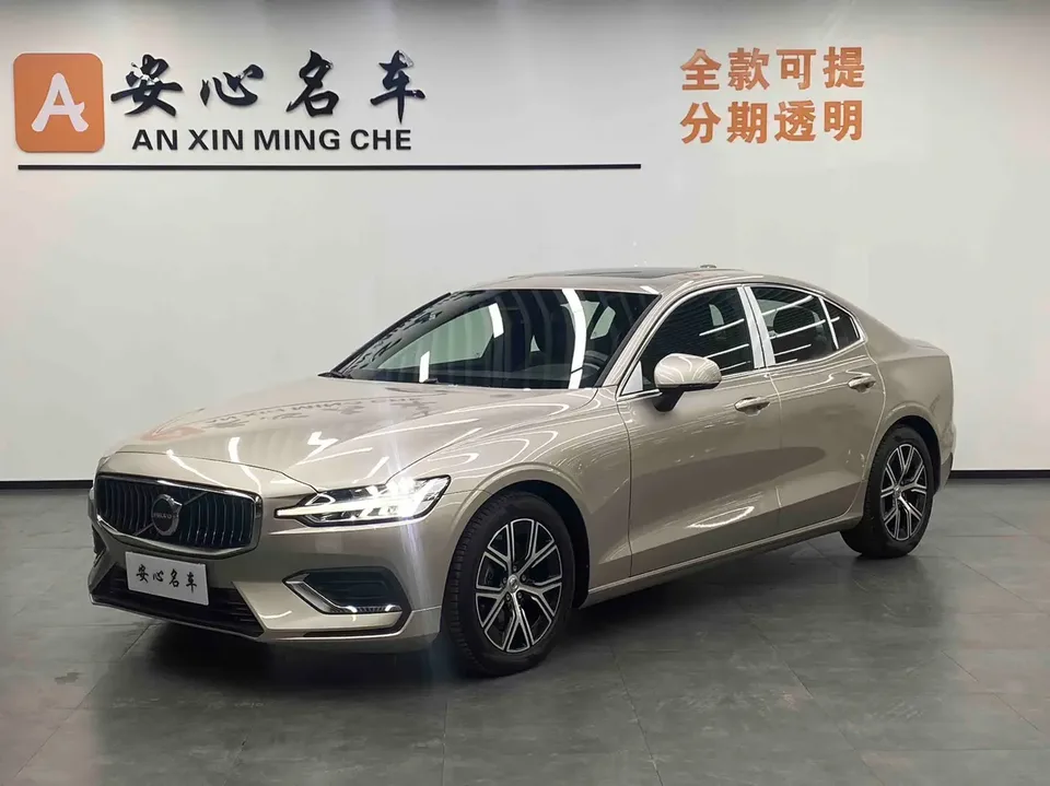 Volvo S60 2025