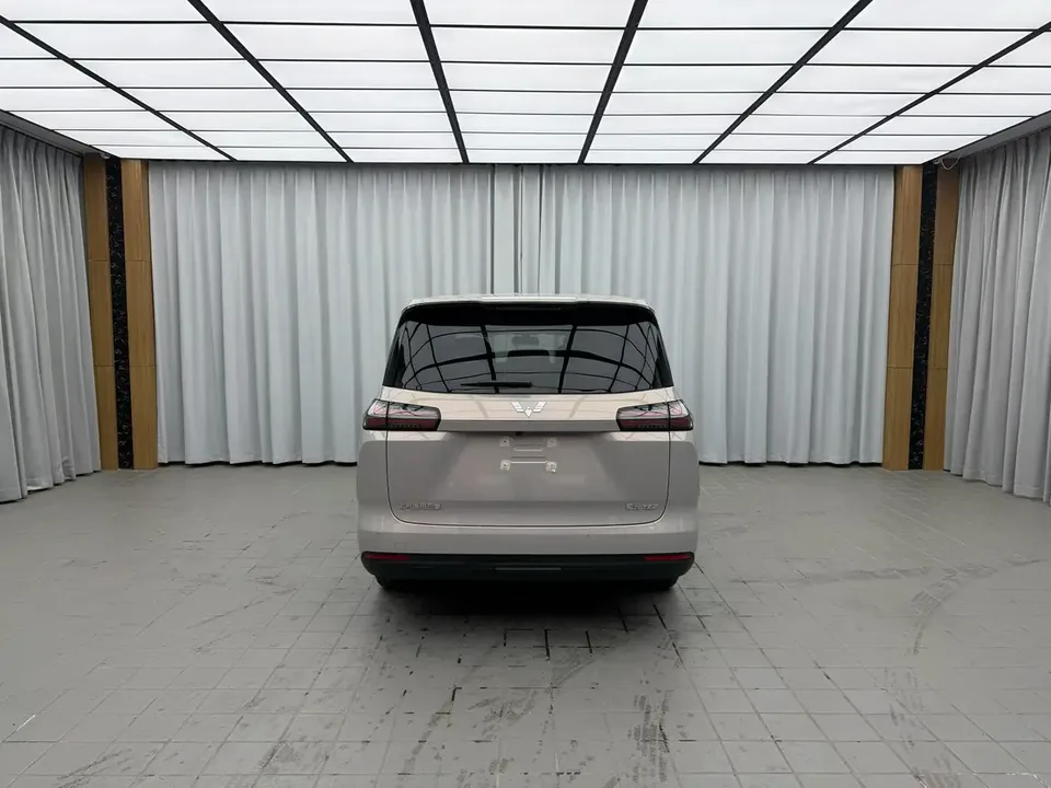 Wuling Starlight 730 PHEV basic model 2025 — миниатюра 2