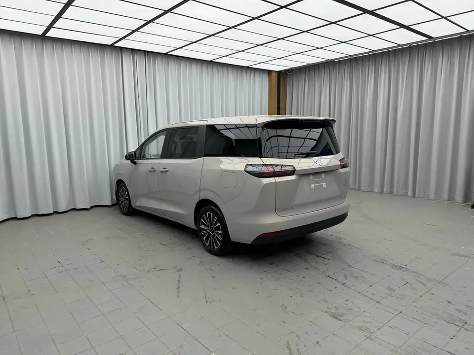 Wuling Starlight 730 PHEV basic model 2025 — миниатюра 4