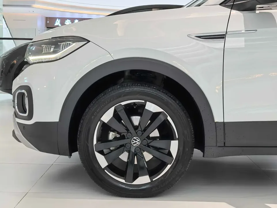 Volkswagen Explore the shadows Explore the shadows 2021 1.5L Automatic Joy-Link Edition 2023 — thumbnail 3