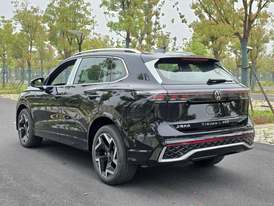 Volkswagen Tiguan L Pro 330TSI 2WD R-Line Smart Edition 2026 — миниатюра 2
