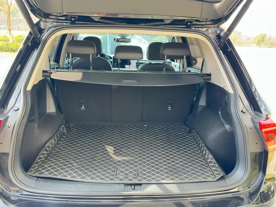 Volkswagen Tiguan L Outstanding 330TSI 2WD R-Line Dragon Glory Edition 2026 — миниатюра 5