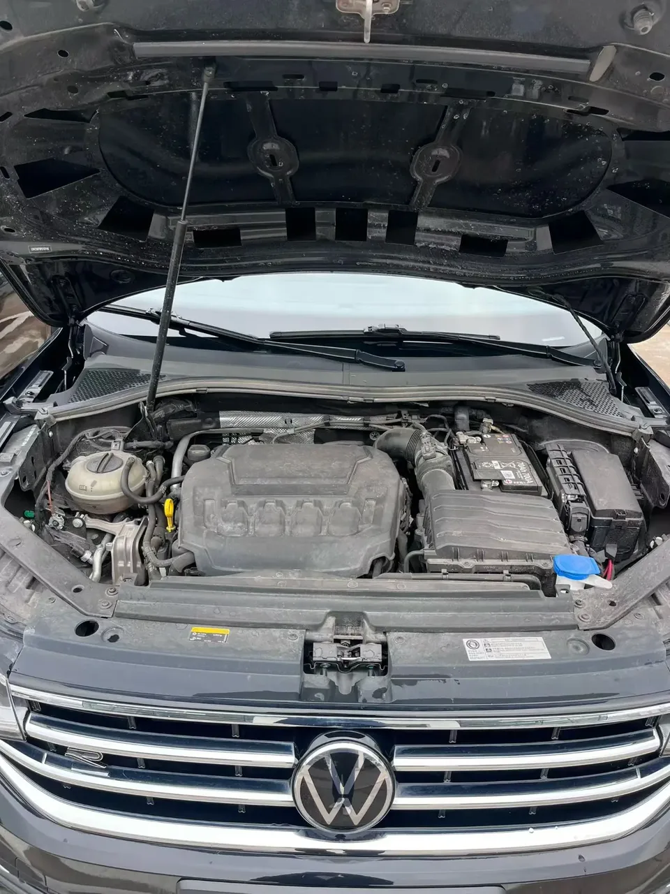 Volkswagen Tiguan L Tiguan L 2024 330TSI 2WD R-Line Enjoy Edition 2024 — миниатюра 4