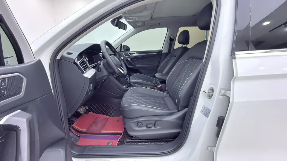Volkswagen Tiguan L Tiguan L 2023 280TSI Chaochuang Limited Edition 2023 — миниатюра 4