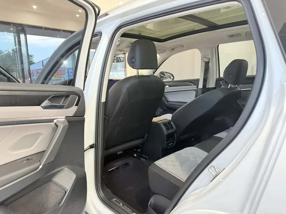 Volkswagen Tayron Tanyue 2023 280TSI 2WD Luxury Plus Advanced Edition 2023 — миниатюра 3