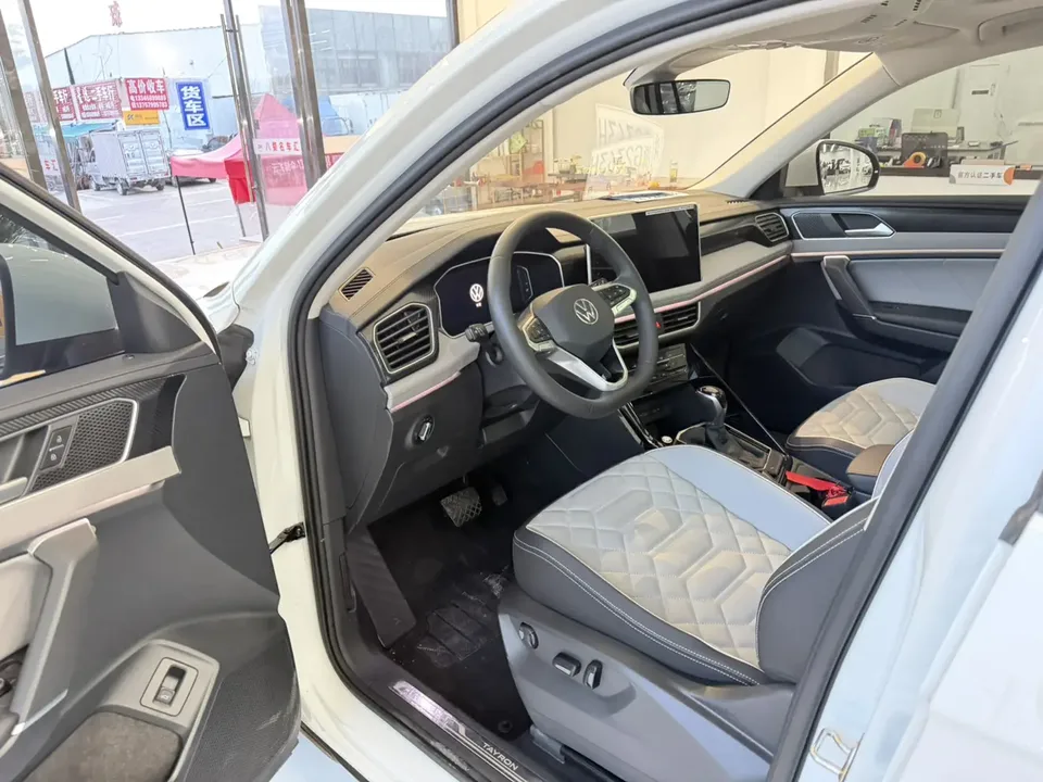Volkswagen Tayron Tanyue 2023 280TSI 2WD Luxury Plus Advanced Edition 2023 — миниатюра 5