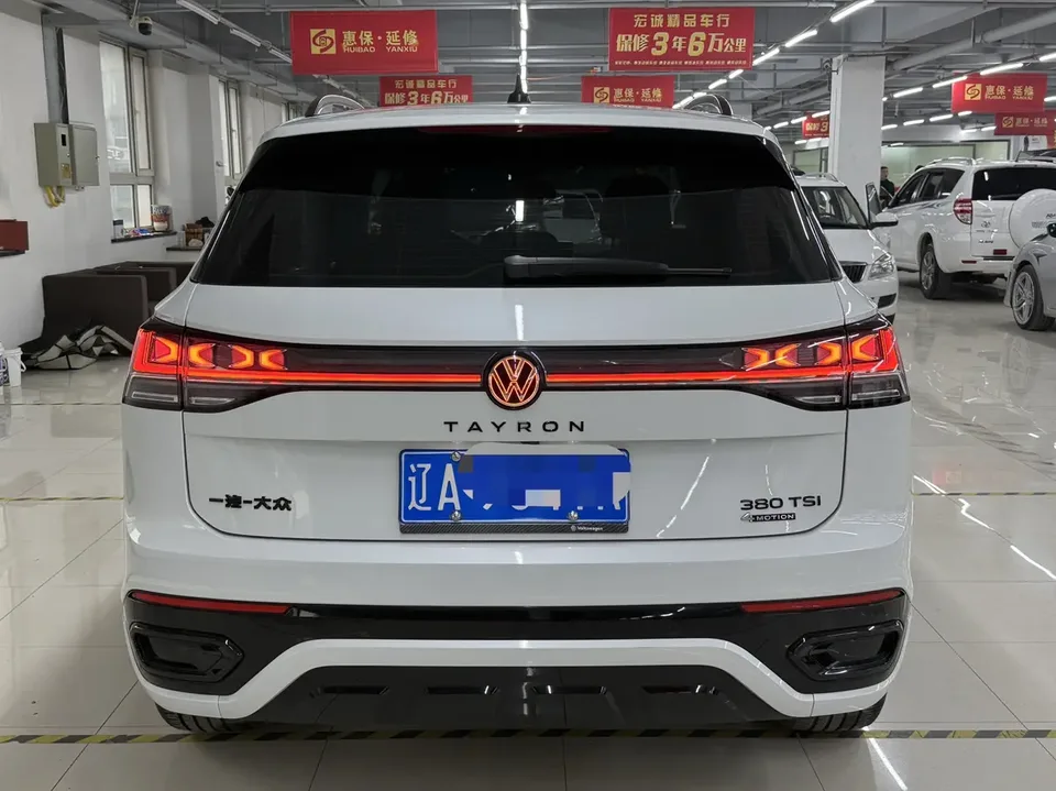 Volkswagen Tayron Tanyue 2023 380TSI 4WD R-Line High Energy Edition 2023 — thumbnail 2