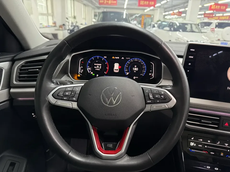 Volkswagen Tayron Tanyue 2023 380TSI 4WD R-Line High Energy Edition 2023 — thumbnail 4
