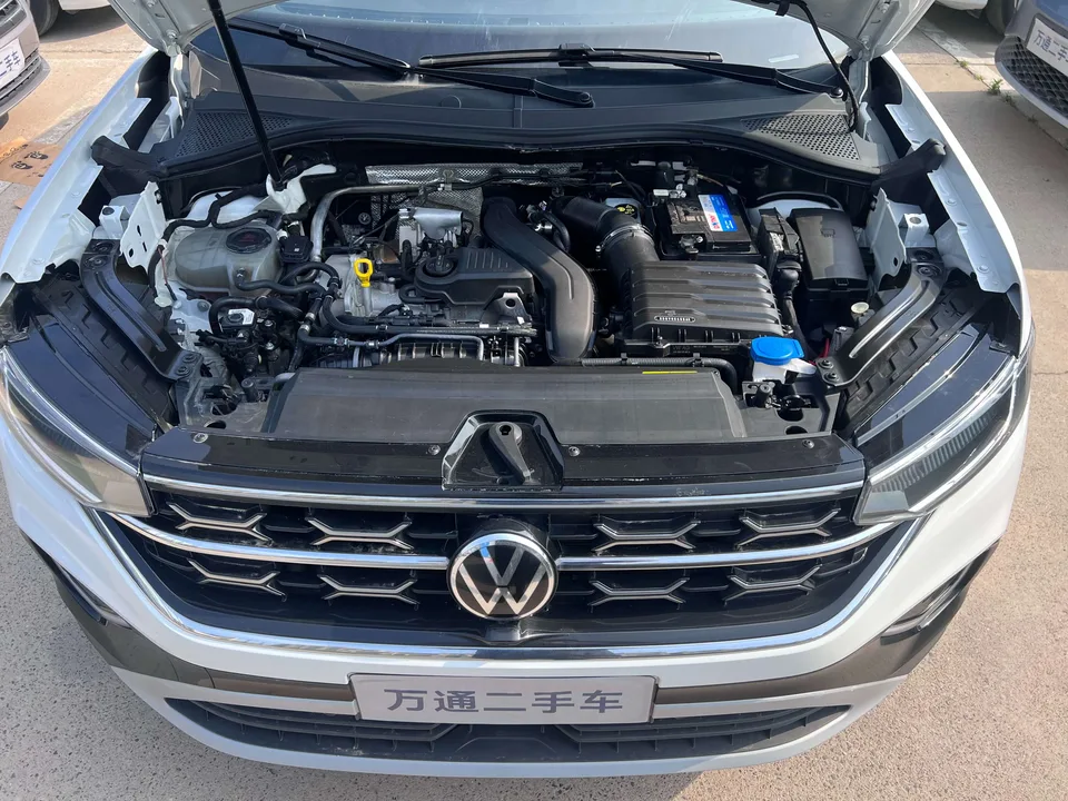 Volkswagen Tayron 300TSI 2WD Luxury Plus Advanced Edition 2024 — миниатюра 3