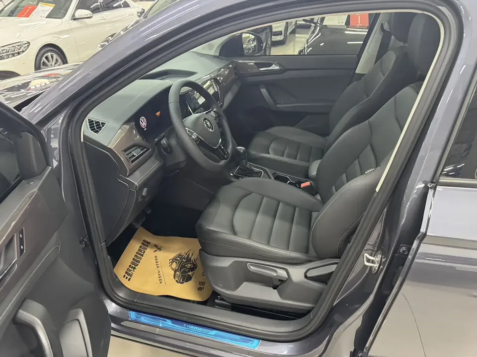 Volkswagen Tharu 280TSI 2WD Comfort Edition 2022 — миниатюра 5
