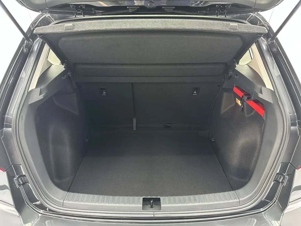 Volkswagen Tharu 280TSI 2WD Luxury Edition 2022 — миниатюра 5
